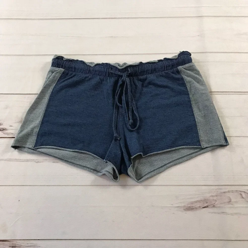 Cloth & Stone Women Blue Shorts XS